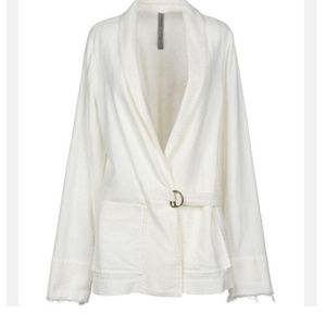 Raquel Allegra Women's White Blazer